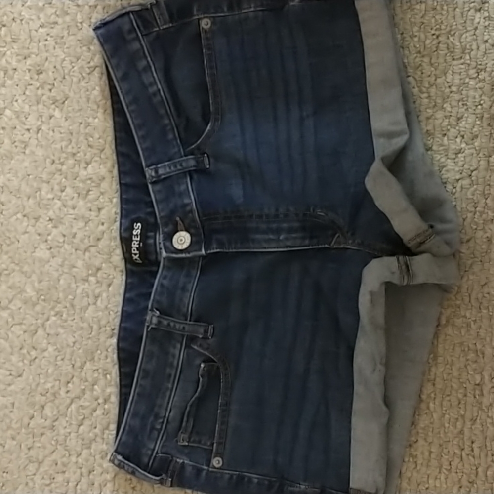 Express low rise shorts